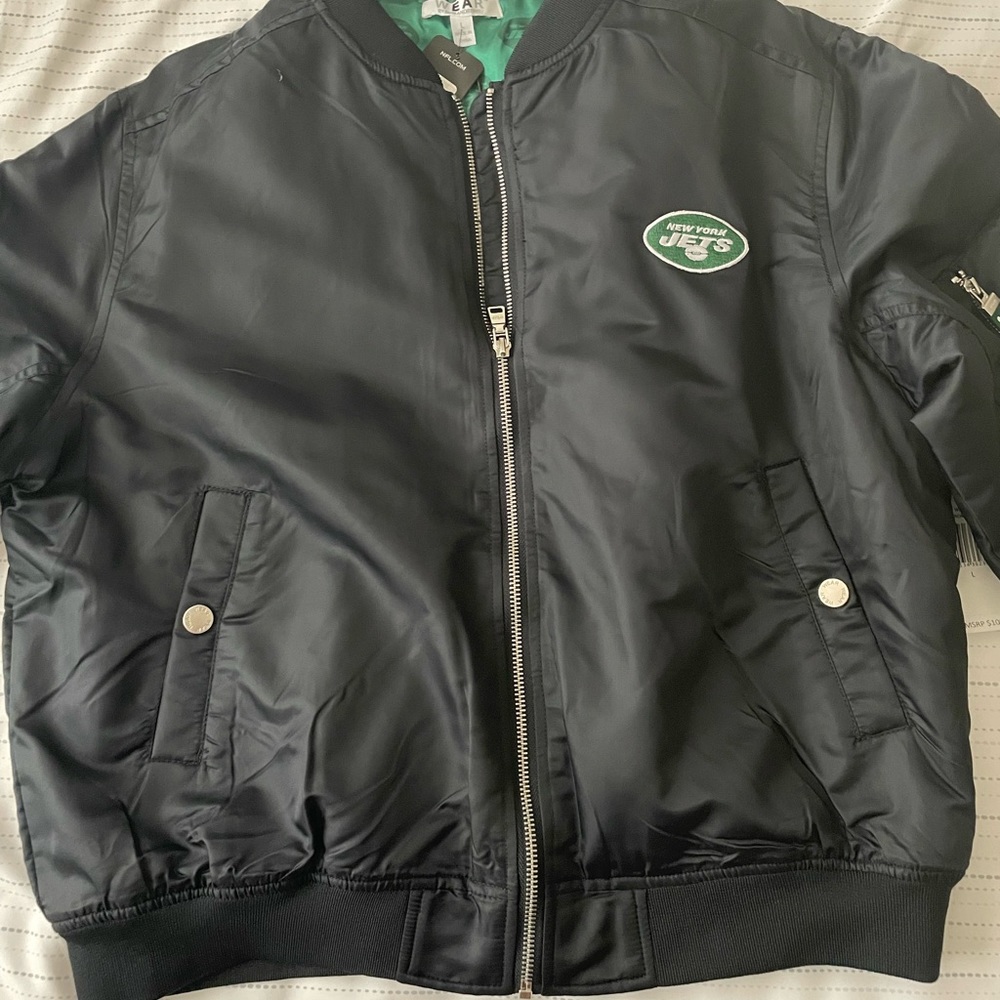 NFL Official Merch- Jets Retro Bomber Jacket (NWT)